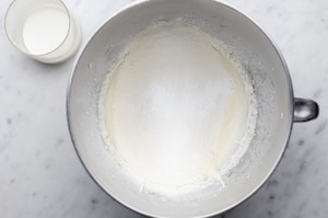 Preparazione Torta rosa alle fragole - Fase 3