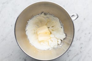 Preparazione Torta rosa alle fragole - Fase 6