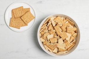 Preparazione Cheesecake fredda al caramello salato - Fase 1