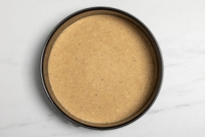 Preparazione Cheesecake fredda al caramello salato - Fase 2