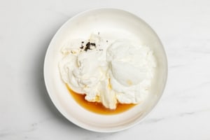 Preparazione Cheesecake fredda al caramello salato - Fase 3