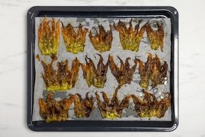 Preparazione Chips di fiori di zucca - Fase 3