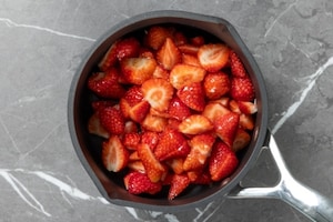 Preparazione Fragole e burrata - Fase 1