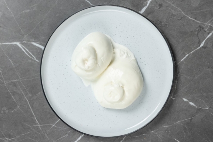 Preparazione Fragole e burrata - Fase 4 Preparazione Fragole e burrata - Fase 4