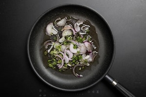 Preparazione Frittata di zucchine al forno - Fase 1