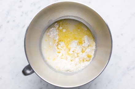 Preparazione Pane azzimo - Fase 1 Preparazione Pane azzimo - Fase 1