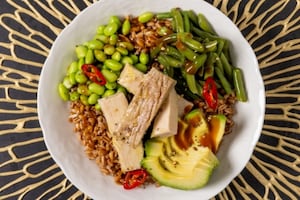 Preparazione Bowl di farro, tonno e avocado - Fase 5