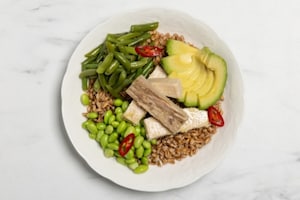 Preparazione Bowl di farro, tonno e avocado - Fase 3