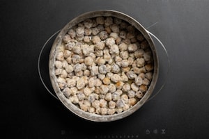 Preparazione Nocciole caramellate - Fase 3