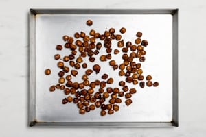 Preparazione Nocciole caramellate - Fase 4