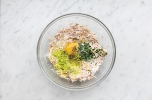 Preparazione Polpette di tonno e ricotta - Fase 1