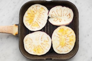 Preparazione Polpettone di melanzane - Fase 1