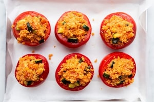 Preparazione Pomodori ripieni di cous cous - Fase 5