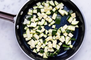 Preparazione Pomodori ripieni di cous cous - Fase 3