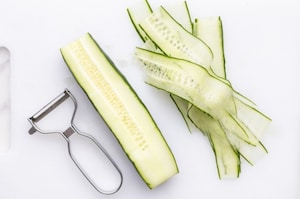 Preparazione Rolls di cetriolo - Fase 3