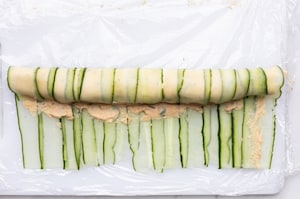 Preparazione Rolls di cetriolo - Fase 4