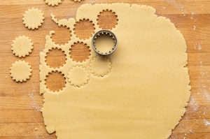 Preparazione Biscotti di pasta frolla - Fase 3