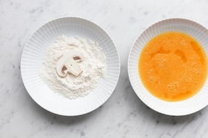 Preparazione Champignon croccanti - Fase 2