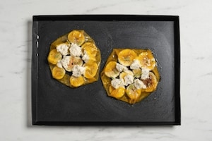 Preparazione Galette di carta di riso con fichi e gorgonzola - Fase 3