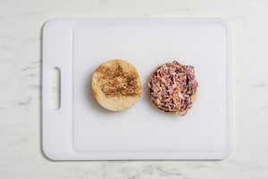 Preparazione Hamburger con gorgonzola - Fase 4