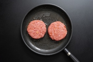 Preparazione Hamburger con gorgonzola - Fase 3
