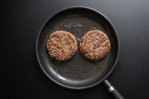 Preparazione Hamburger con gorgonzola - Fase 3