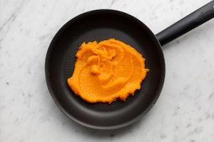 Preparazione Cheesecake basca alla zucca - Fase 1