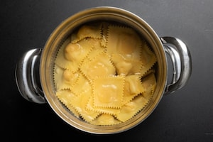 Preparazione Ravioli di zucca - Fase 5