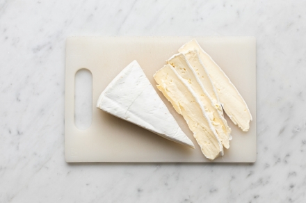 Preparazione Rose di pasta sfoglia - Fase 1 Preparazione Rose di pasta sfoglia - Fase 1