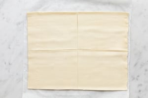 Preparazione Rose di pasta sfoglia - Fase 1