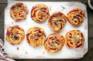 Preparazione Rose di pasta sfoglia - Fase 5
