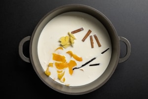 Preparazione Crema golosa per panettone - Fase 1