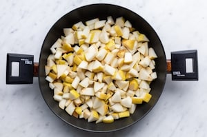 Preparazione Torta mousse pere e cioccolato - Fase 1