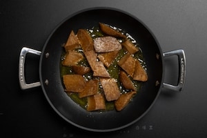 Preparazione Boeuf bourguignon vegano - Fase 1