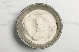 Preparazione Burro montato con acciughe e origano - Fase 3