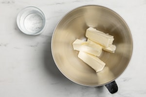 Preparazione Burro montato con acciughe e origano - Fase 1