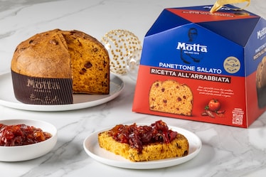 Chutney di cipolle e peperoncini arrosto