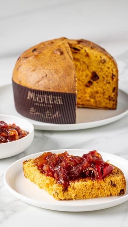 Chutney di cipolle e peperoncini arrosto