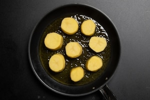 Preparazione Patate fondenti vegane - Fase 2