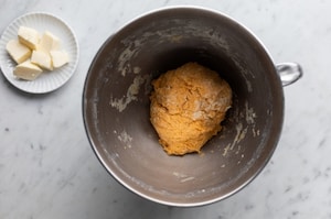 Preparazione Pull-apart bread alla zucca - Fase 2