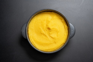 Preparazione Polenta al latte - Fase 1