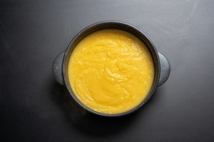 Preparazione Polenta istantanea - Fase 1