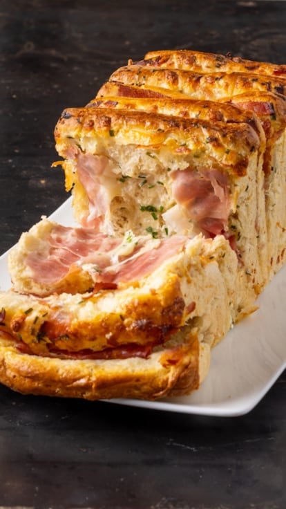 Pull apart bread prosciutto e formaggio