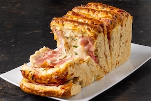 Preparazione Pull apart bread prosciutto e formaggio - Fase 6