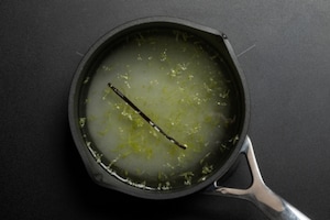 Preparazione Torta di savoiardi alle fragole - Fase 5