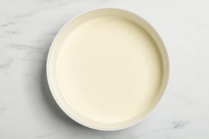 Preparazione Torta di savoiardi alle fragole - Fase 3