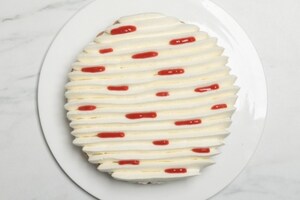 Preparazione Torta di savoiardi alle fragole - Fase 8