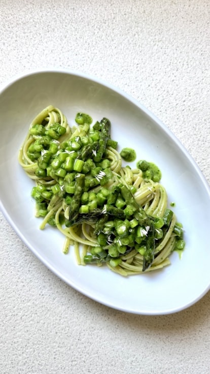 Pasta agli asparagi e burro all'aglio orsino