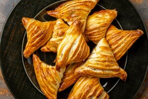 Preparazione Sfogliatelle salate veloci - Fase 4
