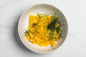 Preparazione Torta estiva al mango con savoiardi - Fase 1